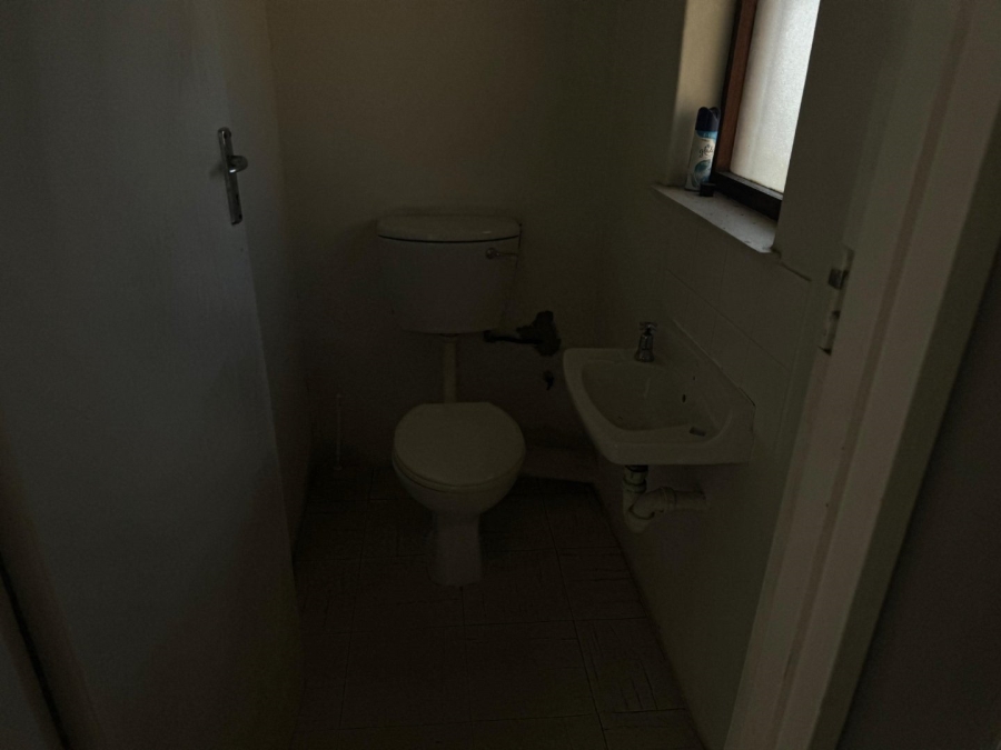 To Let commercial Property for Rent in Hillcrest Heights Western Cape